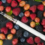 E-Zigarette und Früchte